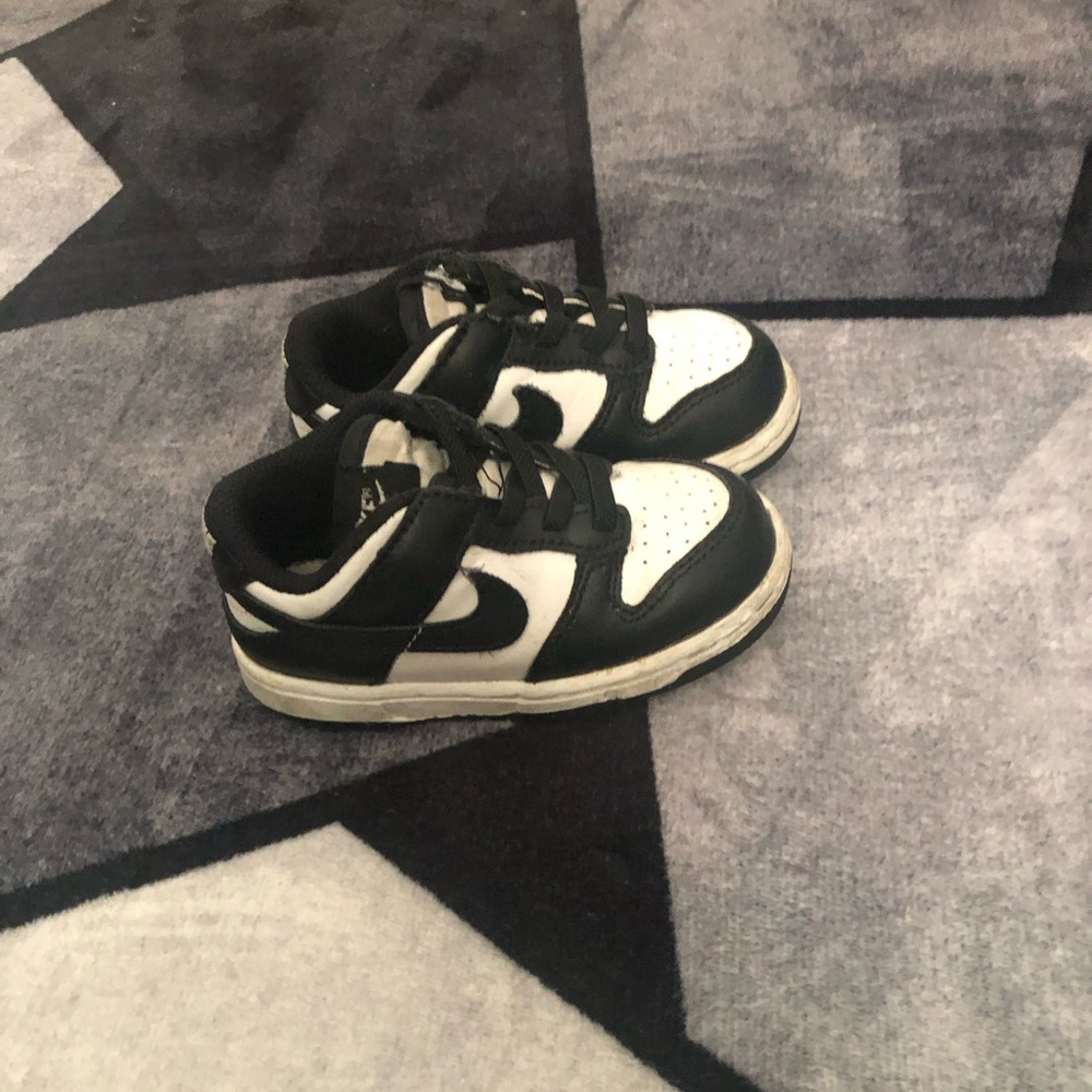Baby Panda Dunks Nike shoes Size 6c